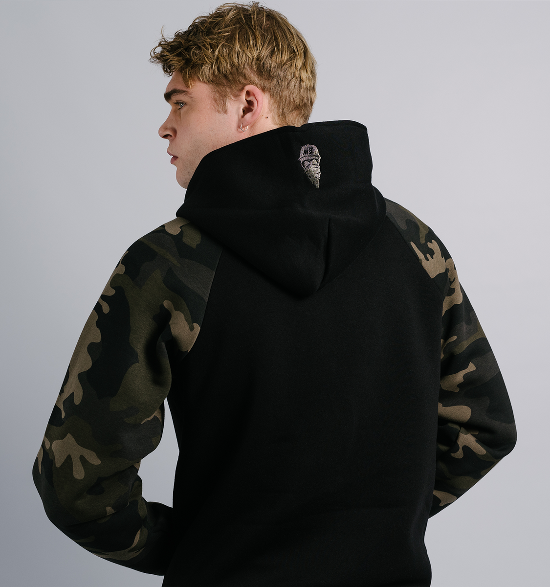 Camo Raglan ZipHoodie – Montanablack